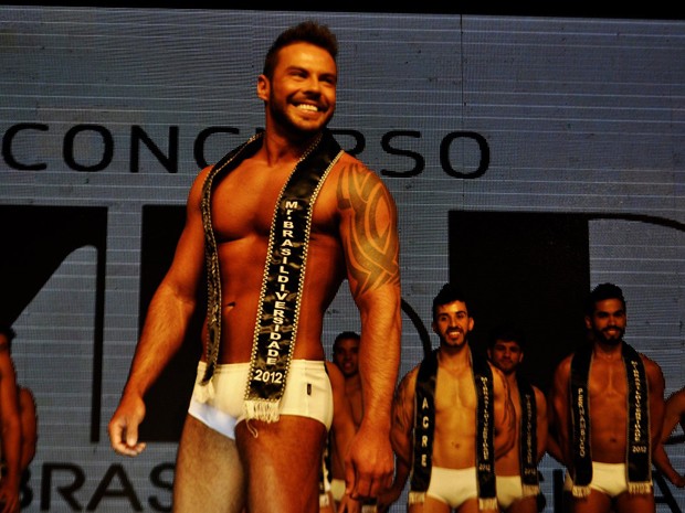 Catarinense foi eleito o Mister Brasil Diversidade 2012 (Foto: Josi Geller/ Divulgação)