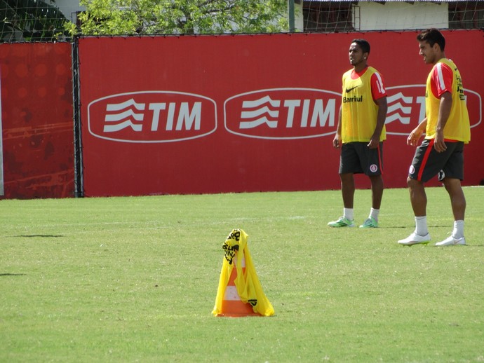 fabrício cone treino inter (Foto: Tomás Hammes/GloboEsporte.com)