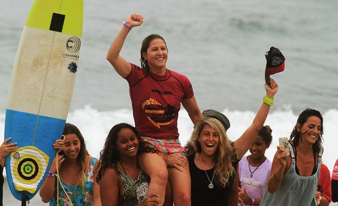 Jacqueline Silva campeã surfe Ubatuba (Foto: Aleko Fisheye Galeria/ Divulgação)