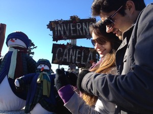 Turistas paulistas se encantam com o inverno em Canela, RS (Foto: Dalmir Pinto/RBS TV)