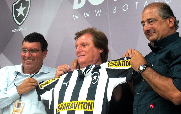 Botafogo anuncia patrocinador Guaraviton (Foto: Fred Huber / Globoesporte.com)