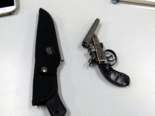 Armas usadas por trio para render sargento em sequestro no DF (Foto: Polícia Militar/Divulgação)