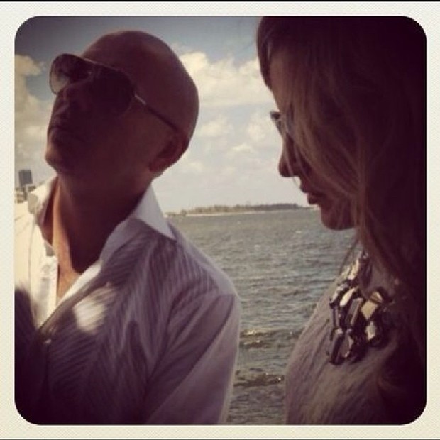 Claudia Leitte e o rapper Pitbull (Foto: Instagram / Reprodução)