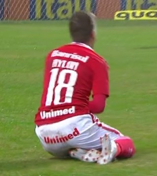 Aylon, lesão, Coritiba x Inter (Foto: Reprodução/PFC)
