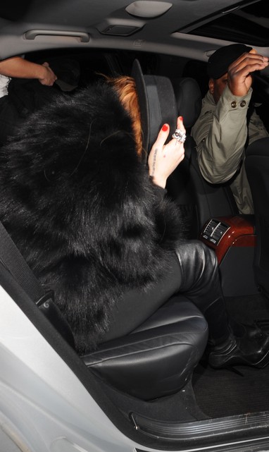 Lindsay Lohan deixa restaurante em Londres, na Inglaterra (Foto: Michael Jaworski/ Getty Images/ Agência)