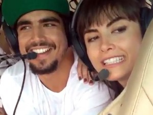 Caio e Maria aceitaram convite de Rodrigo para voar de helicóptero (Foto: Reprodução)