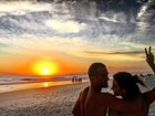 Malvino Salvador posta foto romântica ao lado de Kyra Gracie