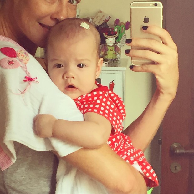 Luana Piovani com a filha, Liz (Foto: Reprodução/Instagram)