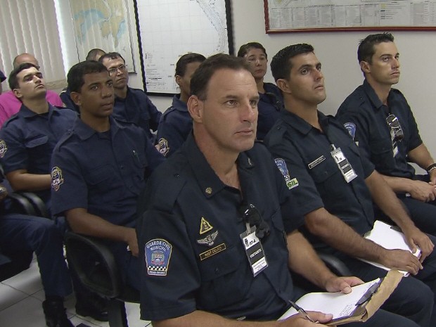 Marinha faz treinamento com Guarda Municipal de Santos e Praia Grande (Foto: Reprodução/TV Tribuna)