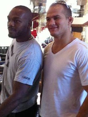 Jon Jones e Junior Cigano MMA (Foto: Reprodução Twitter)