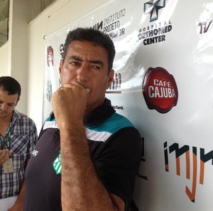 Paulo Cezar Catanoce, técnico, Uberlândia Esporte (Foto: Gullit Castro)
