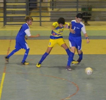 Assincra vence Extremo Norte no primero jogo da decisão do Sub-12 de Futsal   (Foto: Rodrigo Litaif)