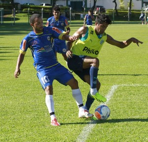 Interporto em amistoso contra o Goiás (Foto: Rosiron Rodrigues/Goiás)