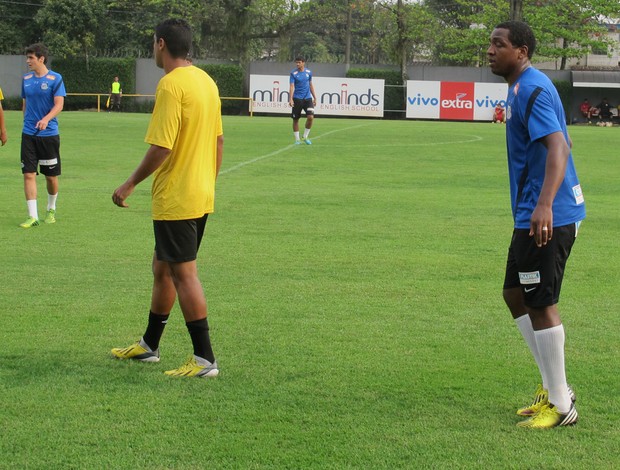 Renato Abreu volante Santos jogo-treino CT Rei Pelé (Foto: Fernando Prandi)