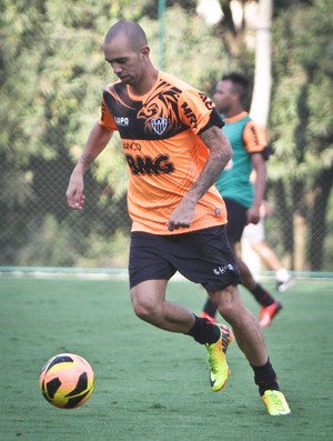 Diego Tardelli; Atlético-MG; Cidade do Galo; treino (Foto: Bruno Cantini / Site Oficial do Atlético-MG)