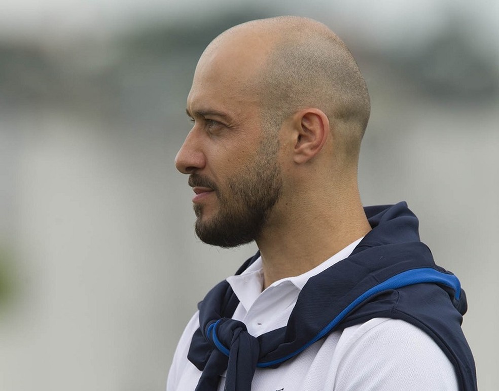 Ao vivo: gerente de futebol do Corinthians responde perguntas de torcedores no GloboEsporte.com