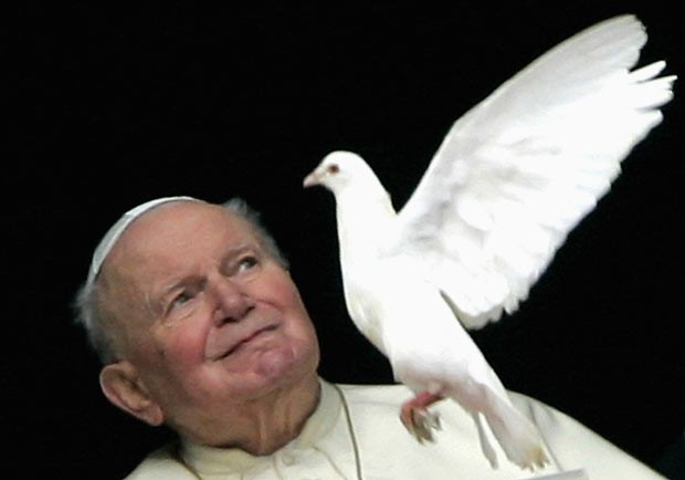 O Papa João Paulo II em 30 de janeiro de 2005 no Vaticano (Foto: Reuters)