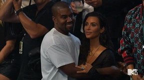 Kanye West e Kim Kardashian  (Foto: Twitter / Reprodução)