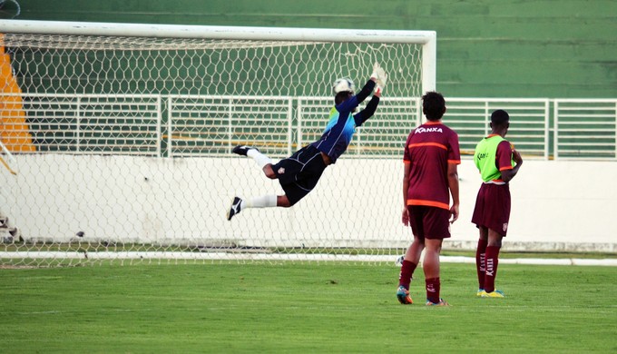 Bruno Fernandes goleiro Boa Esporte (Foto: Régis Melo) Bruno Fernandes goleiro Boa Esporte (Foto: Régis Melo)