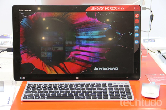 O Herizon é, segundo a Lenovo, o All-in-One mais fino do mundo (Foto: Fabrício Vitorino/TechTudo) O Herizon é, segundo a Lenovo, o All-in-One mais fino do mundo (Foto: Fabrício Vitorino/TechTudo)