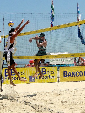 Ricardo, Oscar e Moisés vôlei de praia (Foto: Helena Rebello / Globoesporte.com) Ricardo, Oscar e Moisés vôlei de praia (Foto: Helena Rebello / Globoesporte.com)