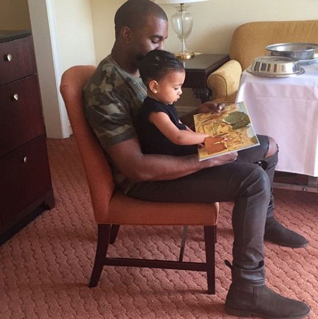 Pai tem que participar - e Kanye não foge da raia (Foto: Reprodução/ Instagram)
