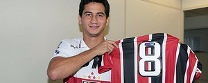 Após longa novela, Ganso assina contrato de 5 anos com São Paulo (Rubens Chiri / saopaulofc.net)