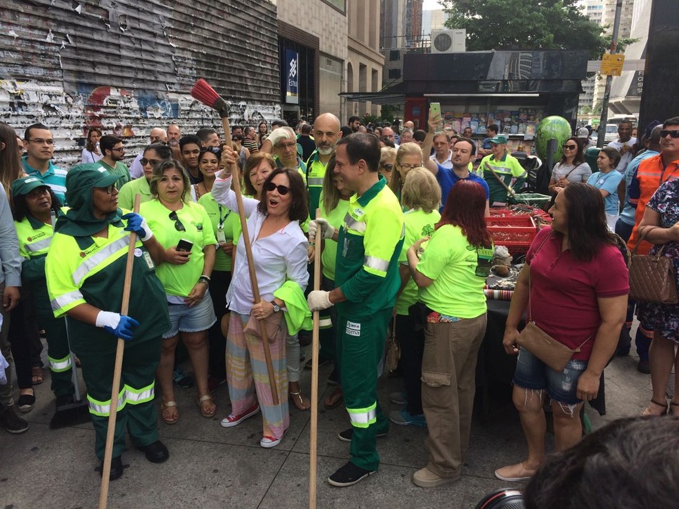 Doria encontrou atriz Regina Duarte (Foto: Roney Domingos/G1)