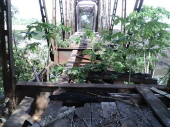 Ponte do Rio Mutum antes da recuperação (Foto: ESBR/Divulgação)