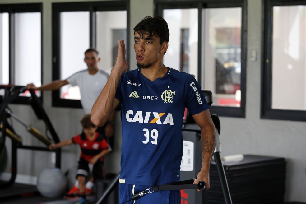 Lucas Paquetá: garoto se desentendeu com auxiliar de Zé Ricardo em treino. Ele voltou ao banco de reservas contra a Ponte Preta (Foto: Gilvan de Souza/Flamengo)