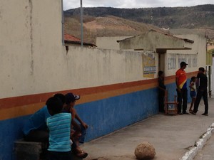 Doença atingiu 14 alunos da escola municipal do povoado Cercadinho. (Foto: Jael Soares/ G1 Caruaru)