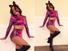 Anitta arrasa com fantasia de Pantera Cor-de-Rosa e barriga à mostra