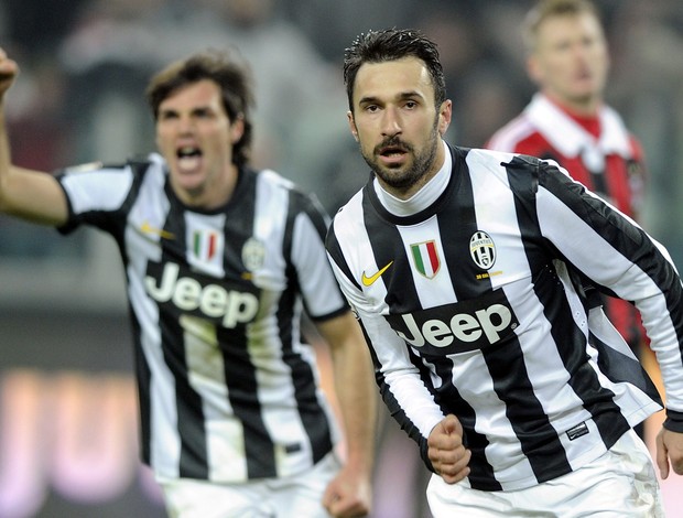 Mirko Vucinic gol Juventus (Foto: Getty Images)