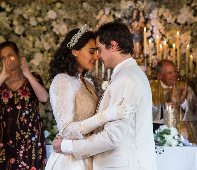 Candinho e Filó se casam (Foto: Ellen Soares/Gshow)