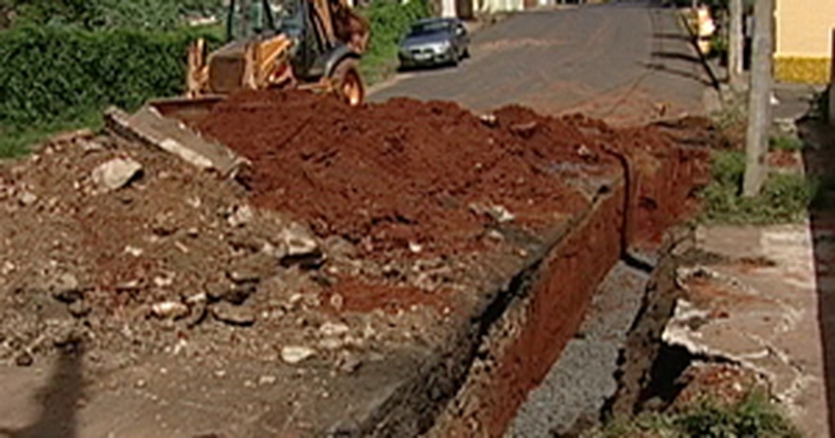 G Come Am Obras De Drenagem Pluvial Na Rua Nova Ponte Em Uberaba Mg