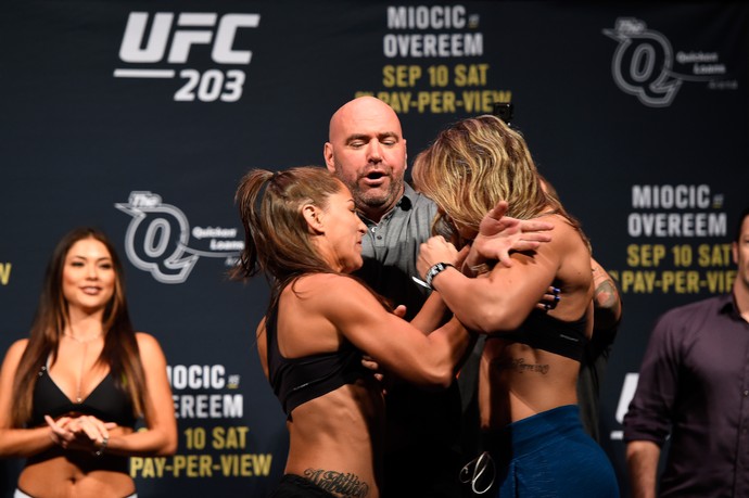 Jessica Eye, Bethe Correia, print, UFC 203, pesagem, encarada (Foto: Getty Images)
