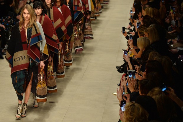 Semanas de Moda - Londres - Burberry (Foto: Agência AFP)