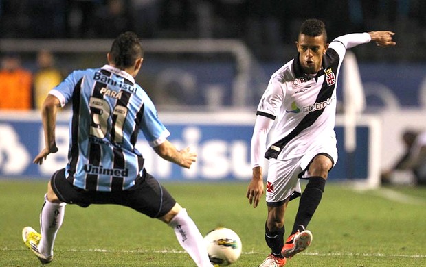 William Matheus na partida do Vasco contra o Grêmio (Foto: Marcelo Sadio / Site Oficial do Vasco da Gama) William Matheus na partida do Vasco contra o Grêmio (Foto: Marcelo Sadio / Site Oficial do Vasco da Gama)