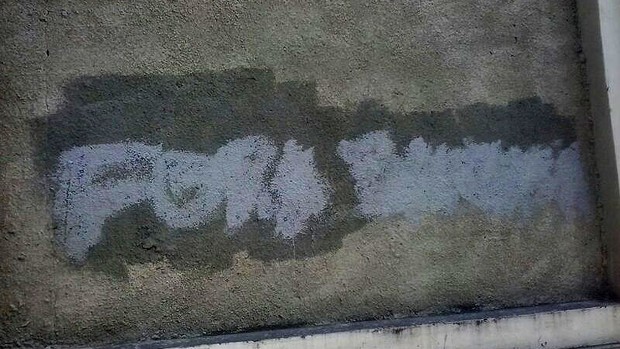 muro pichado são januário Vasco  (Foto: Raphael Bózeo)