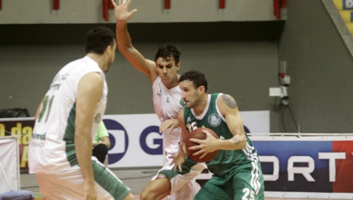 Basquete Cearense x Palmeiras (Foto: LC Moreira/ Divulgação)