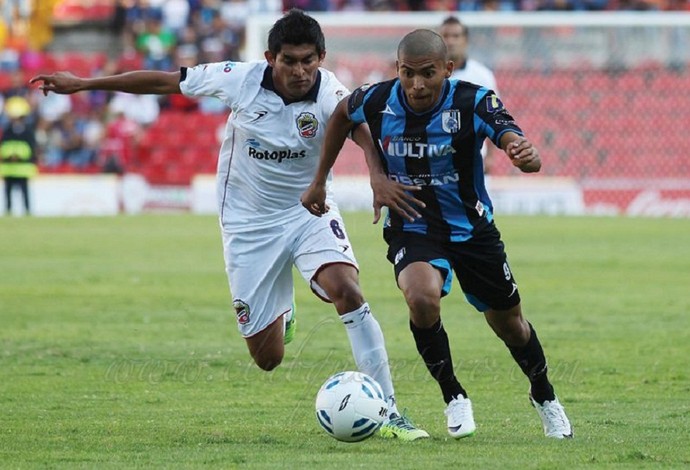 Orbelín Pineda Querétaro México (Foto: Divulgação) Orbelín Pineda Querétaro México (Foto: Divulgação)
