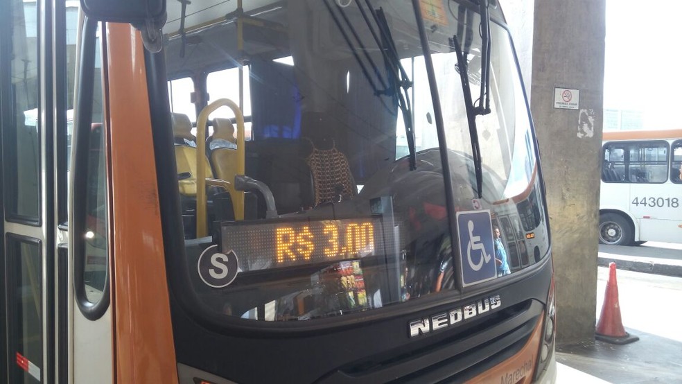 Ônibus circulam com o o valor da passagem reajustado no DF (Foto: Foto: G1 DF)