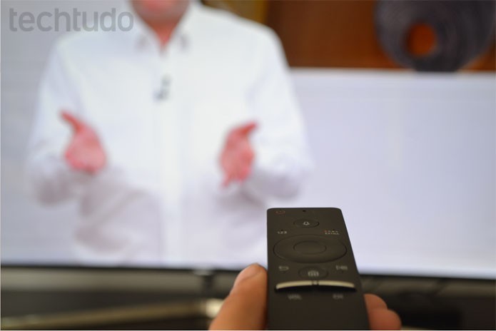 One Control reconhece outros aparelhos e permite usar tudo em um (Foto: Melissa Cruz/TechTudo)