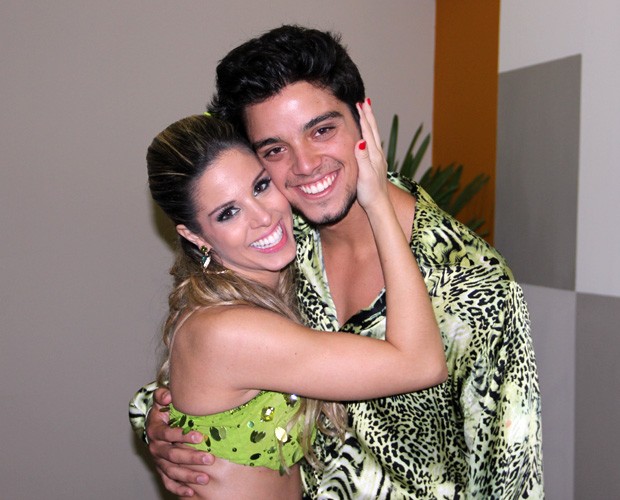 Rodrigo Simas e Raquel Guarini (Foto: TV Globo/Domingão do Faustão)