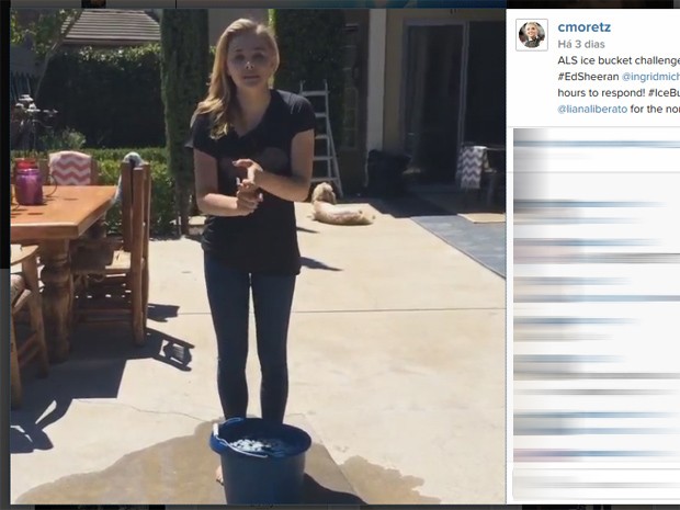 Chloe Grace Moretz participa do desafio do balde de gelo (Foto: Reprodução/Instagram)