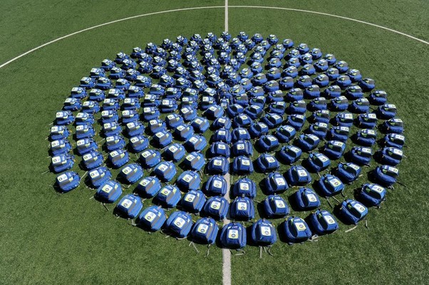 Kit médico da Copa das Confederações. Todas as equipes terão um desfibrilador à disposição (Foto: Divulgação)