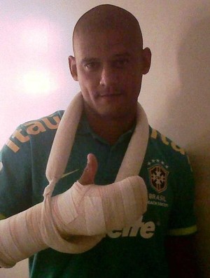 Lesão do goleiro Mão (Foto: Divulgação/Twitter)