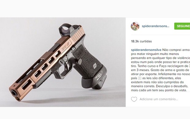 Anderson Silva posta foto de arma