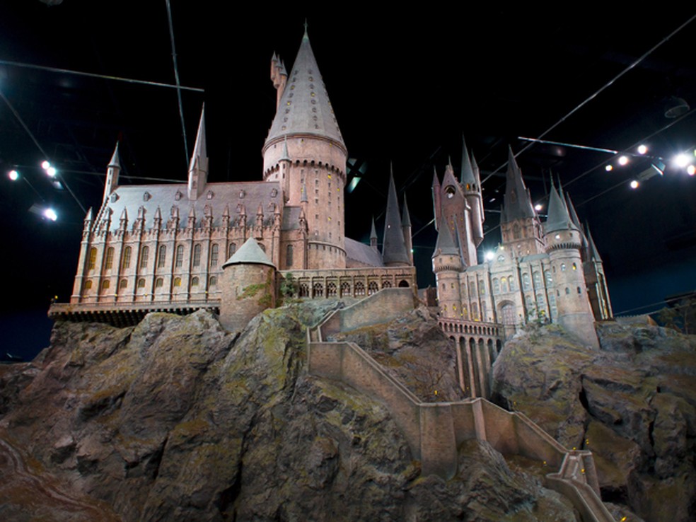 Estúdios de 'Harry Potter' em Leavesden, próximo a Londres (Foto: Jonathan Short/AP) Estúdios de 'Harry Potter' em Leavesden, próximo a Londres (Foto: Jonathan Short/AP)