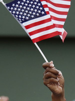Cartiliha traz dicas de saúde e segurança para torcedores dos Estados Unidos (Foto: Kenzo Tribouillard/AFP)